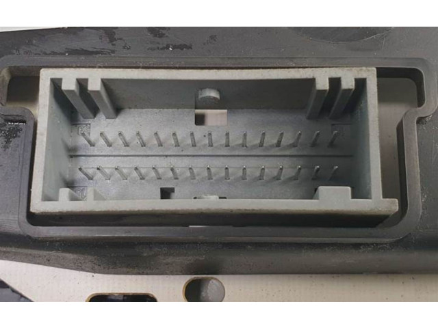 Přístrojová deska  Renault Kangoo I 2005 8200176652  
