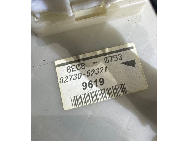   Pojistková skříňka 8273052321   Toyota Yaris 2007
