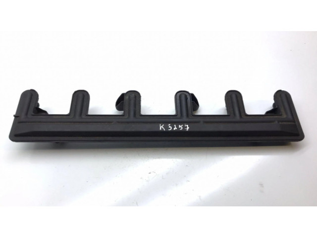 Vstřikovací lišta 1440318, K3257   BMW 5 E39  pro benzínový motor 2.5  