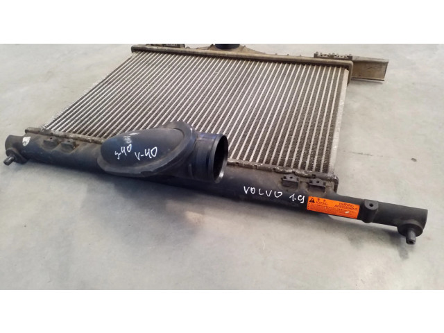 Интеркулер  ETP8928   Volvo S40, V40 1.9