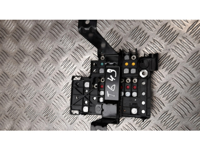   Pojistková skříňka 101327200F   Tela Model S 2015