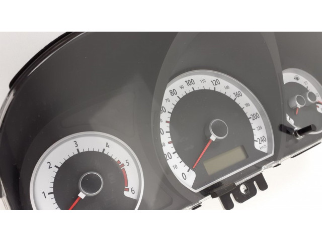 Панель приборов 940031H270, E509E325403U176   KIA Ceed       
