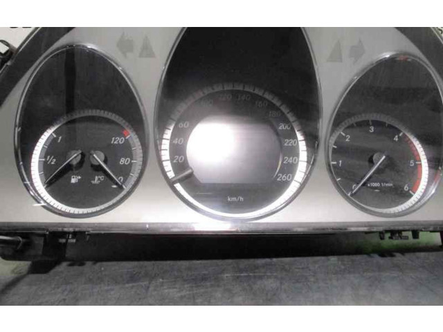 Přístrojová deska  Mercedes-Benz GLK (X204) 2009 A2049004400, A2C53305419  