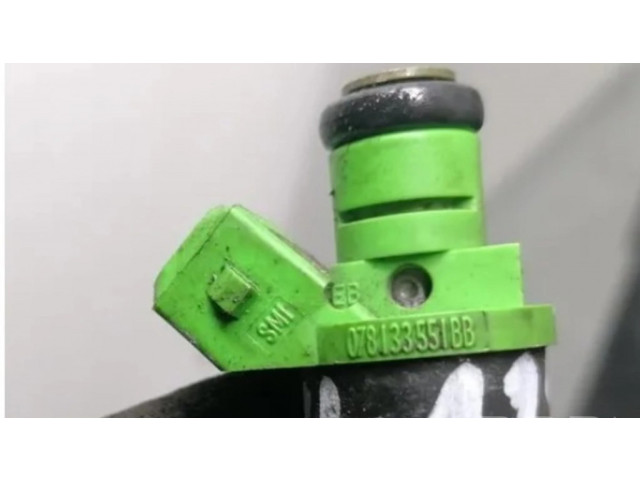 Форсунка 078133551BB    Audi A4 S4 B6 8E 8H для бензинового двигателя  2.4