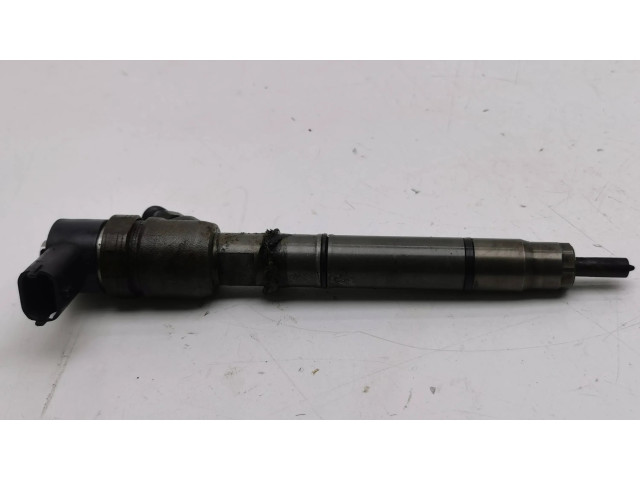 Vstřikovač 338002A800, 0445110411   Hyundai i40  pro naftový motor 1.7  