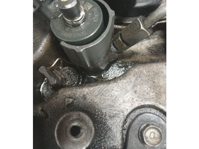 Vstřikovač 0445110258   KIA Carens II    D4EA 