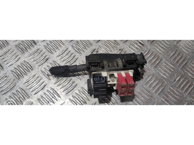Блок предохранителей  P68101275AB   Jeep Grand Cherokee    