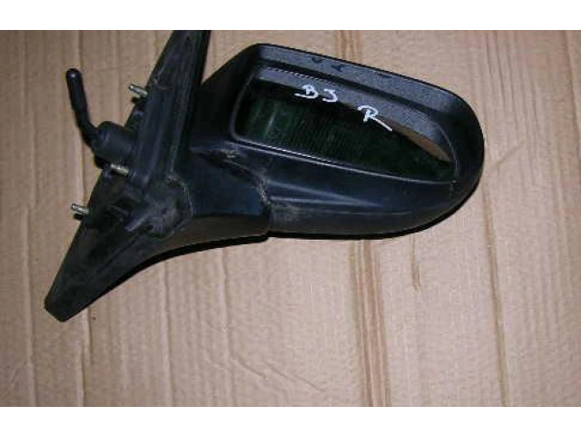 Zpětné zrcátko  Mazda 323 2000    