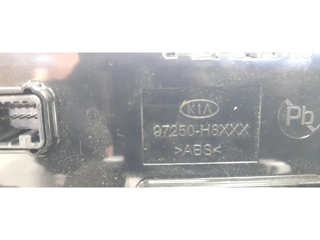 Блок управления климат-контролем 97250H8220SA1   KIA Stonic