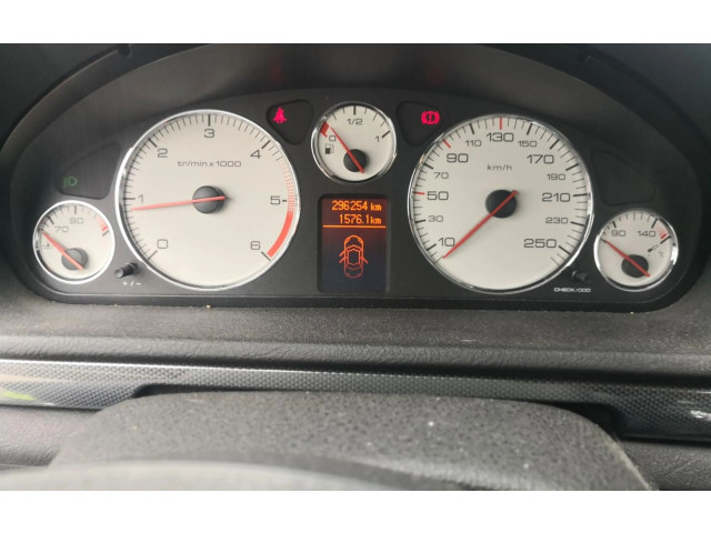 Přístrojová deska  Peugeot 207 CC    