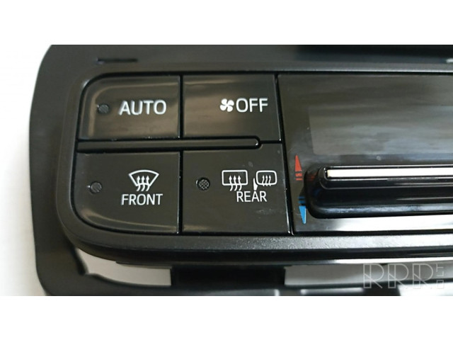 Блок управления климат-контролем 5546802030   Toyota Auris E180