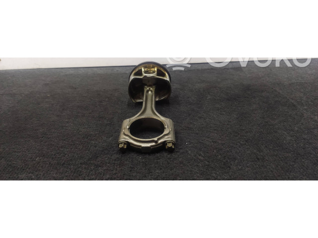 Píst 82L233   Volvo XC60    B420T2 