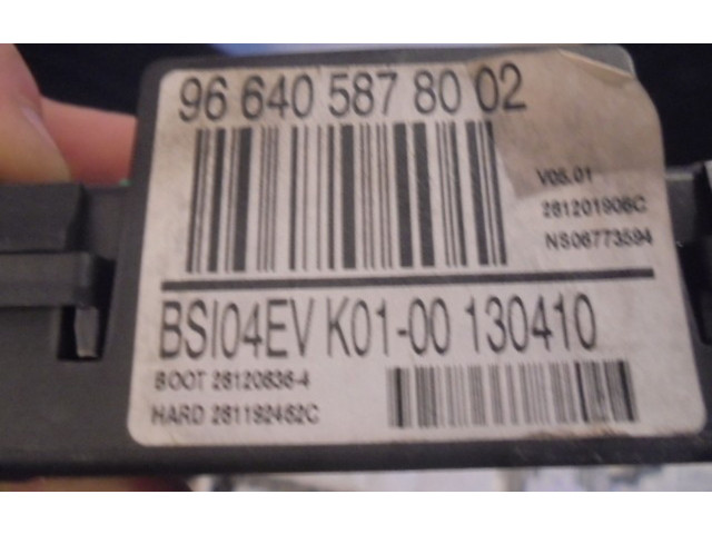 Řídící jednotka 9666098180, 9664058780   Peugeot 5008 2011