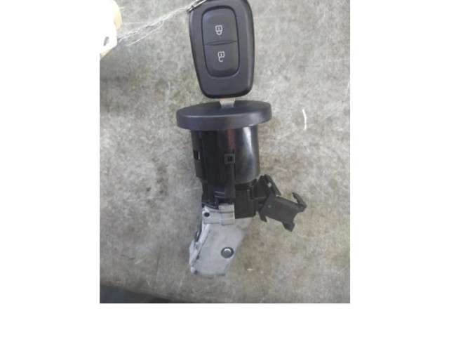   Pojistková skříňka 681037125R   Dacia Sandero 2012