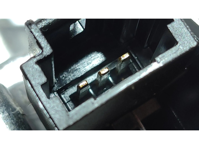 Моторчик заднего дворника 0390205014    Nissan Micra K14