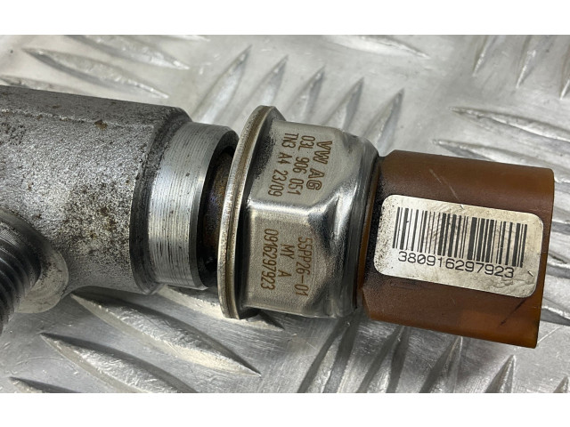 Vstřikovací lišta 03L130089, 057130764H   Audi TT TTS Mk2    CBBB 