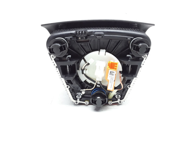 Подушка безопасности водителя P31291369   Volvo V40 Cross country