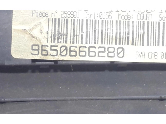 Přístrojová deska  Peugeot 406  9650666280  