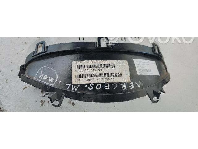 Přístrojová deska  Mercedes-Benz ML W163 2005 A1635405811  