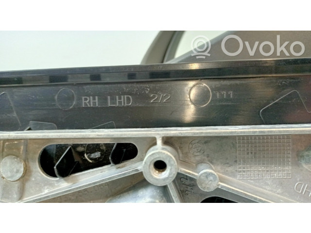 Zpětné zrcátko  BMW 2 F46 2011  021138, 7421456  