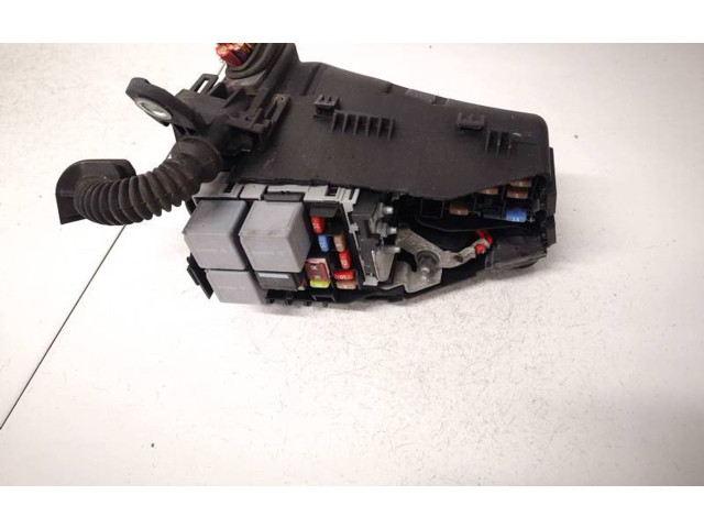  Pojistková skříňka 6g9t14a076mb, 6g9t-14a076-mb   Volvo XC60 2010