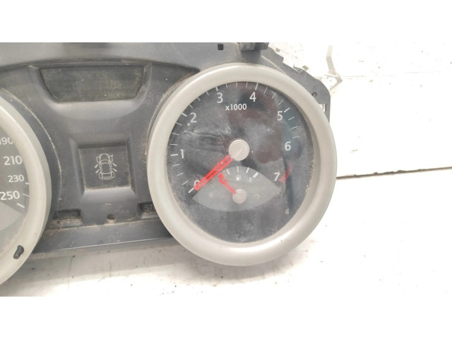 Přístrojová deska  Renault Megane II 2004 8200399694, RBAC2736899  