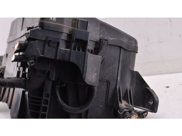   Pojistková skříňka 0266205130   Toyota Avensis T270 2010