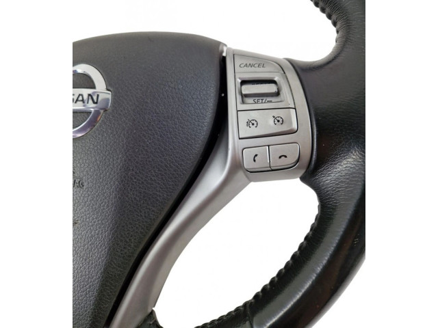 Volant Nissan X-Trail T32 2016   