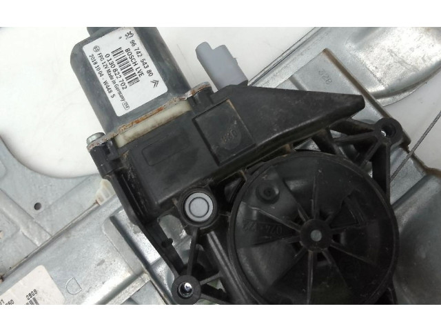 Píst 9674254380   Peugeot 208     