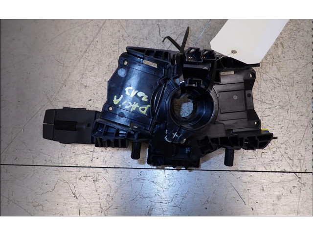 Подрулевой шлейф SRS 255672302R   Dacia Sandero