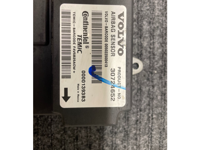 Vstřikovač 30724652, 00001393B3   Volvo V50     