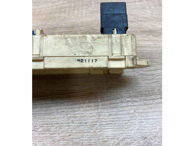   Pojistková skříňka 921117   Subaru mpreza I 1993