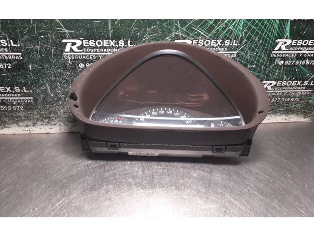 Přístrojová deska  Mercedes-Benz C W203 2000 A2035402647  
