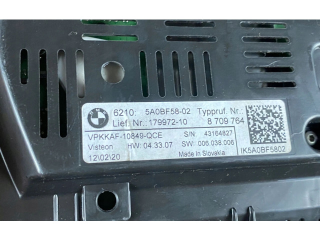 Přístrojová deska  BMW 1 F40 2019 5A0BF58  