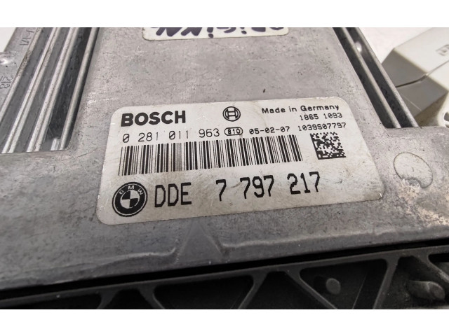 Řídící jednotka 7797217, 13617797217   BMW 1 E81 E87 2004