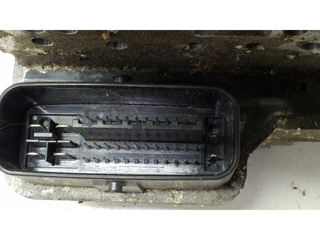 Jednotka ABS 4727047030   Toyota Prius c 2012
