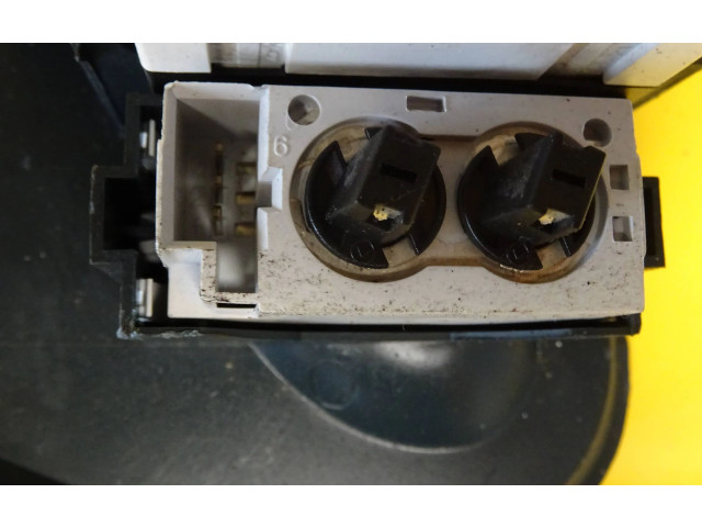 Дисплей    7700840351   Renault Megane I