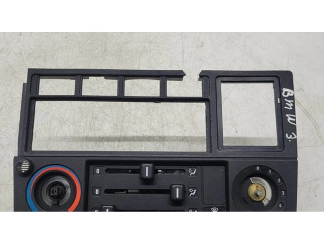 Блок управления климат-контролем 1368498   BMW 3 E30