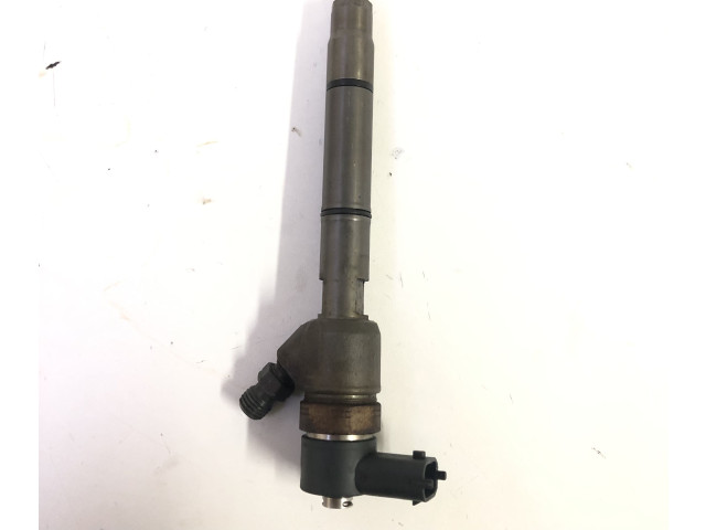 Vstřikovač 338002A900, 0445110320   Hyundai i30  pro naftový motor 1.6  
