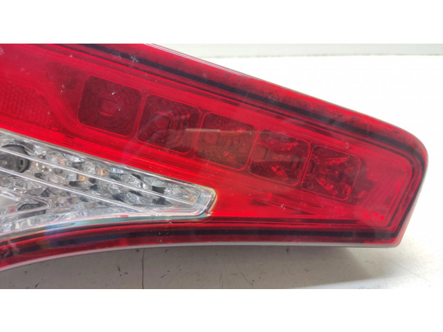 Задний фонарь левый сзади 924032T1    KIA Optima   2010-2015 года