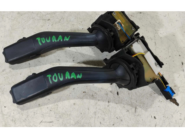 Ручка стеклоочистителей 1K0953519J   Volkswagen Touran III
