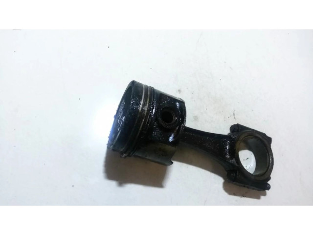 Píst    Peugeot 106  pro benzínový motor 1.4  