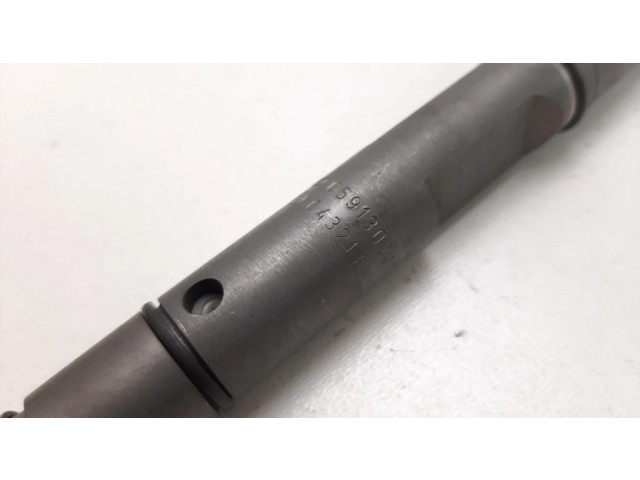 Vstřikovač 0432133795, 059130201F   Audi A4 S4 B6 8E 8H  pro naftový motor 2.5  