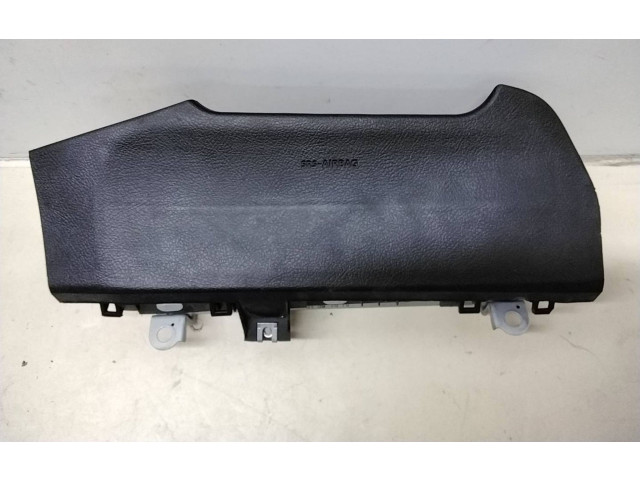 Подушка безопасности пассажира    Toyota Hilux (AN120, AN130)
