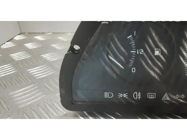 Панель приборов 6046030080   Fiat Uno       
