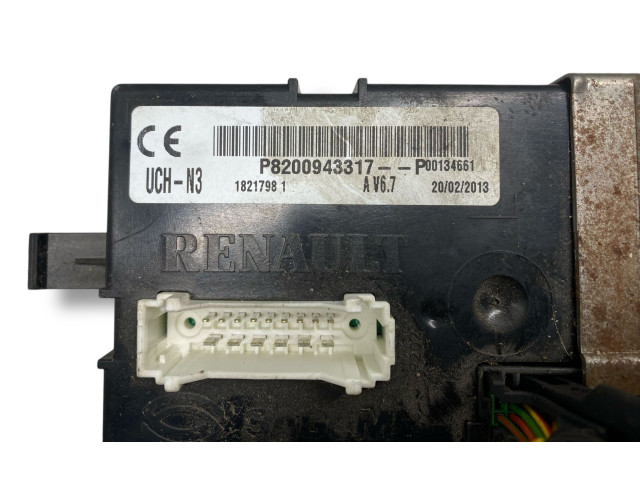 Řídící jednotka 237101754R, 237102011R   Renault Trafic II (X83) 2013