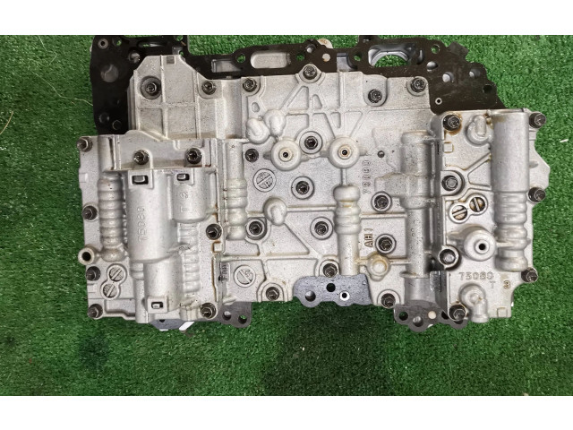 Блок управления коробкой передач 09P325039   Volkswagen Tiguan