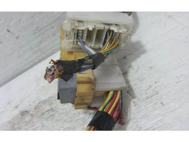   Pojistková skříňka    Renault Modus 