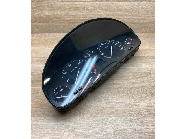 Přístrojová deska  Peugeot 607 2000 9629598480  