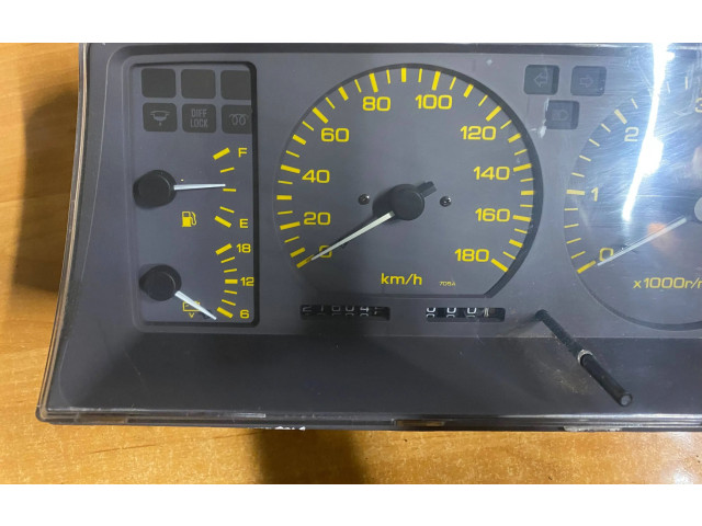 Přístrojová deska  Jeep Cherokee 1993 2481022J05, 11020RB6900  